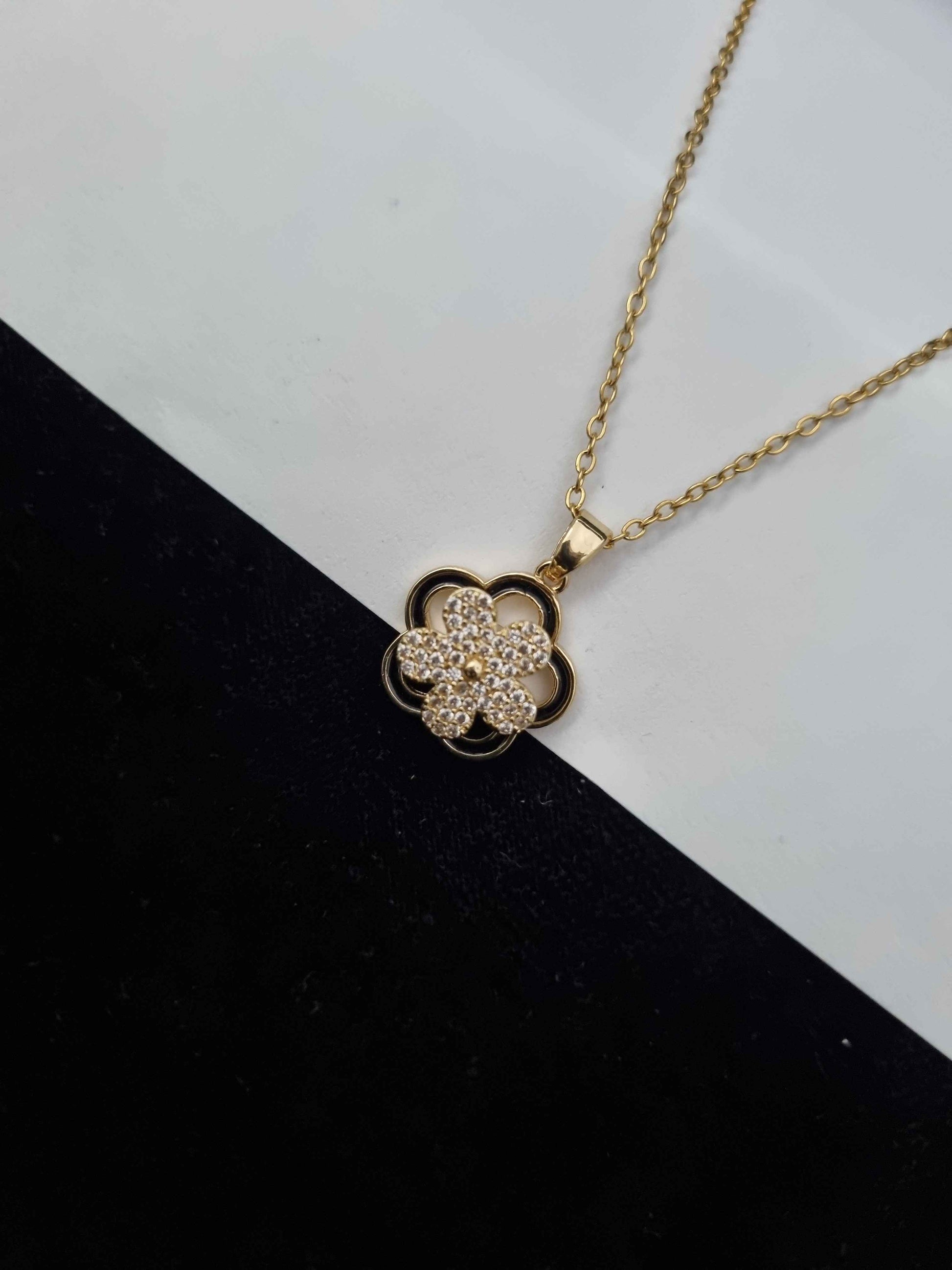 Rotating Golden Clover Pendant Necklace - Anaya Amal Official